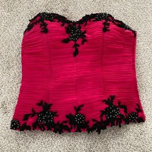 Corset.